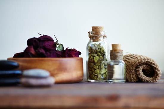 Avoid tea tree oil, eucalyptus, and citrus oils for cats due to potential toxicity