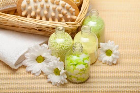 Enjoy our Aromatherapy Pool for soothing scents and tranquil ambiance