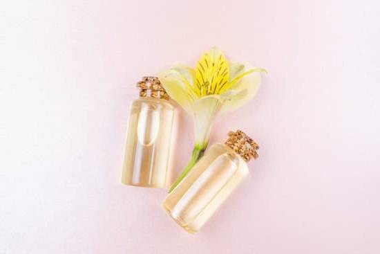 Diy Aromatherapy Room Spra 1 Create calming vibes with our DIY aromatherapy room spray for a relaxing home atmosphere